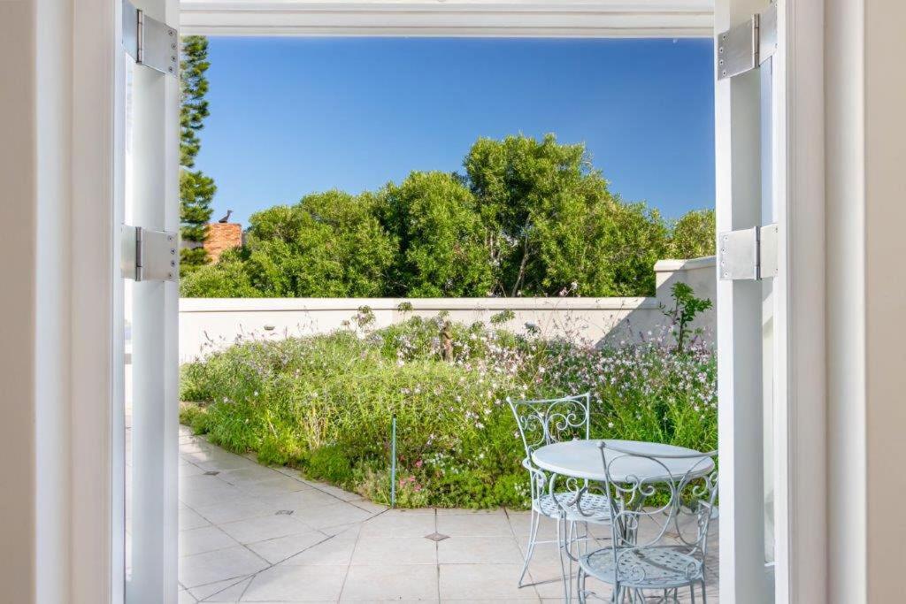 Isola Bella Guest House Книсна Екстер'єр фото
